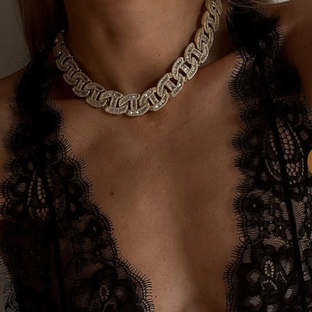 HeyMaeve Southside necklace gold baguette stones